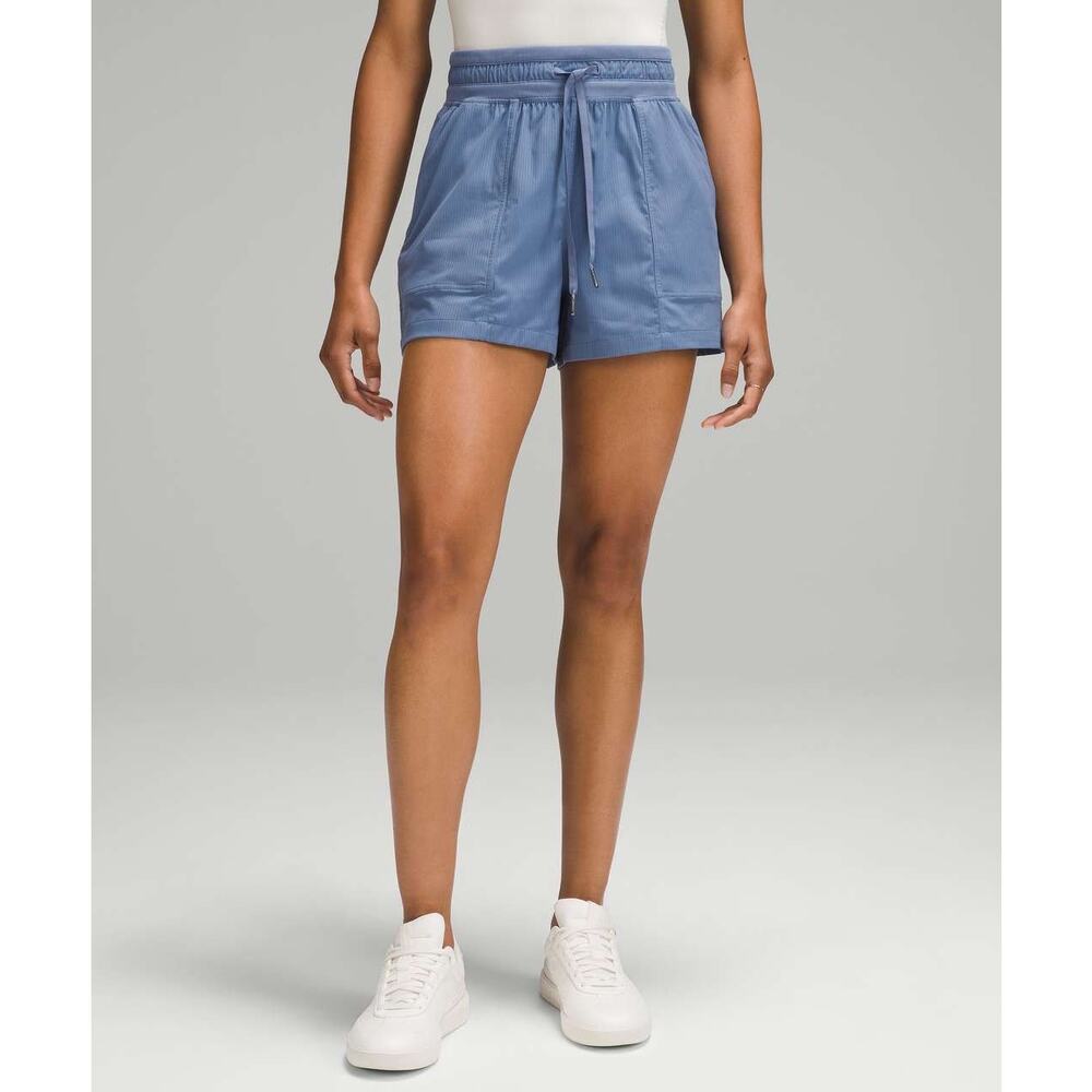 Lululemon Oasis Blue Dance Studio High Rise 3.5" Shorts Size 2 Athleisure